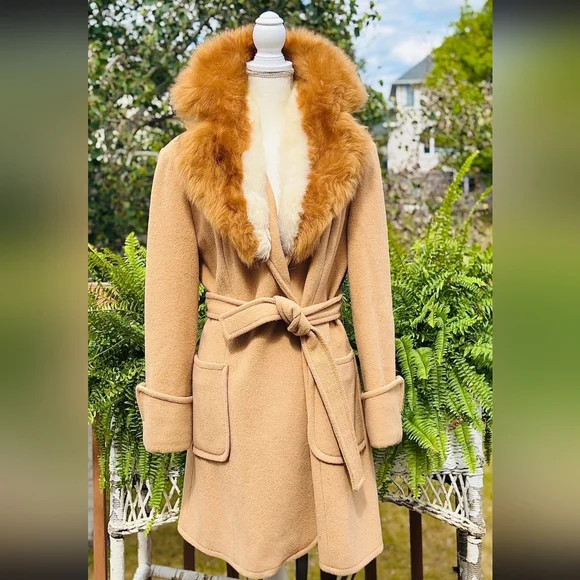 VTG 70s Country Pacer Coat with Fur Collar - Picture 3 of 15